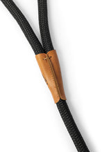 Load image into Gallery viewer, Dog leash in black rope with metal clip and leather features