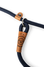 Load image into Gallery viewer, Rope slip leash for dogs in navy blue with leather features
