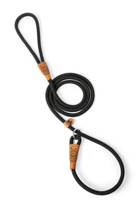Dog slip leash in 8mm black rope with leather features