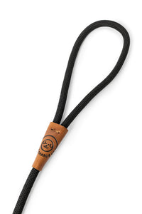 Dog slip leash in 8mm black rope with leather features