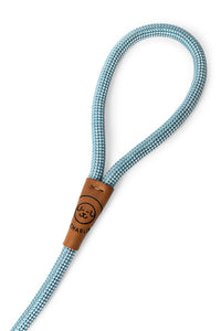Dog leash in light blue rope with metal clip and leather features