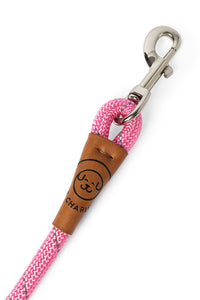 Rope dog leash in pink with metal clip and leather features